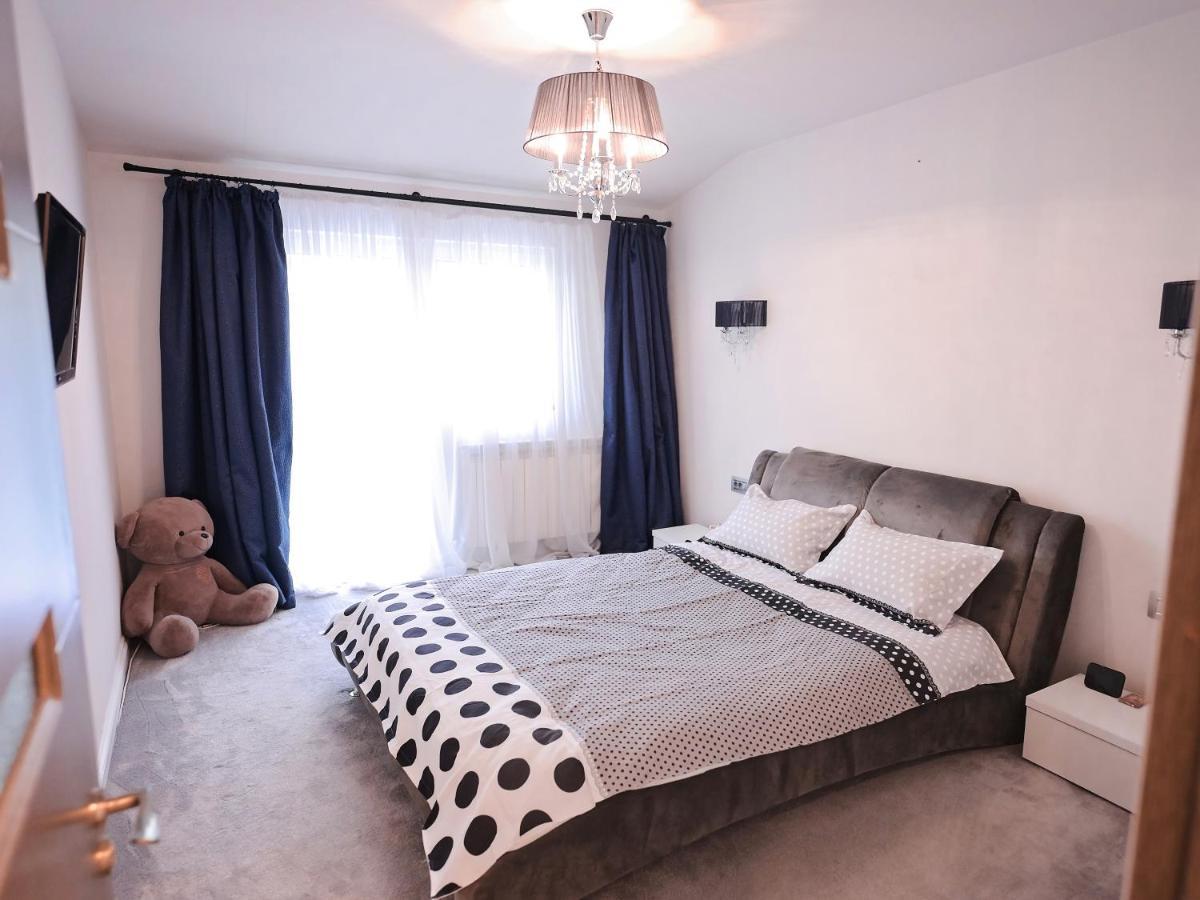 Ase Premium House Villa Suceava Exteriör bild